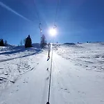 Der Kaerntnerhof Am Weissensee, Seehotel & Seeapartments Direkt Am