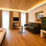 Der Kaerntnerhof Am Weissensee, Seehotel & Seeapartments Direkt Am 3*