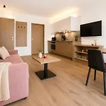 Szálloda Der Kaerntnerhof Am Weissensee, Seehotel & Seeapartments Direkt Am Weissensee
