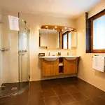 Szálloda Der Kaerntnerhof Am Weissensee, Seehotel & Seeapartments Direkt Am