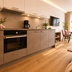 Der Kaerntnerhof Am Weissensee, Seehotel & Seeapartments Direkt Am Hotel
