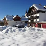 Hotel Seehotel&seeapartments Kärntnerhof- Direkt Am See! Weissensee