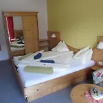 Der Kaerntnerhof Am Weissensee, Seehotel & Seeapartments Direkt Am 3* Weissensee