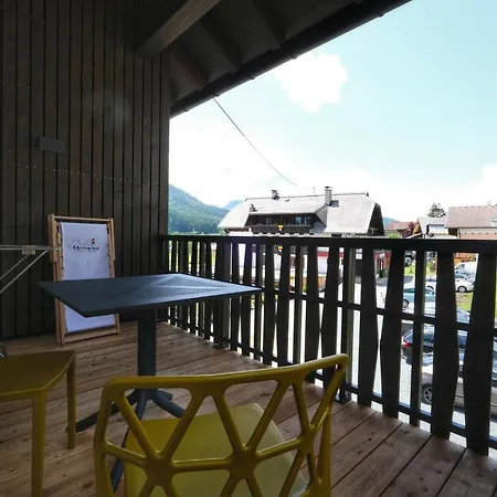 Seehotel & Seeapartments Kaerntnerhof- Direkt Am See!