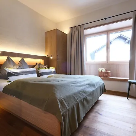 Seehotel & Seeapartments Kaerntnerhof- Direkt Am See! 바이센제