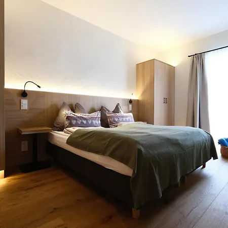 Seehotel & Seeapartments Kaerntnerhof- Direkt Am See! 3* 바이센제