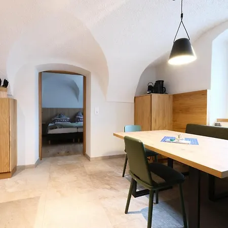 Seehotel & Seeapartments Kaerntnerhof- Direkt Am See! 바이센제