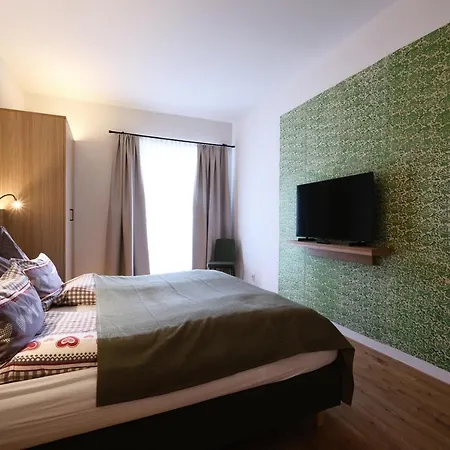 酒店 Seehotel & Seeapartments Kaerntnerhof- Direkt Am See!