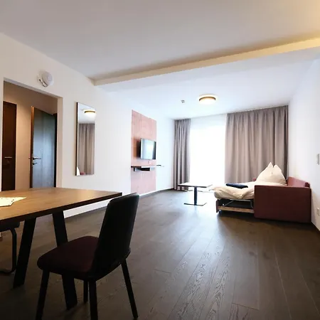 Seehotel & Seeapartments Kaerntnerhof- Direkt Am See! 3* 바이센제