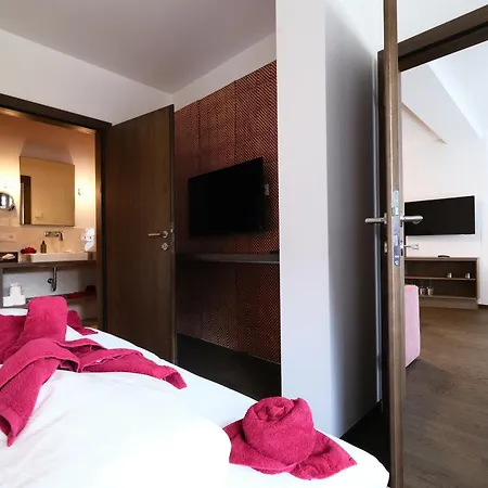 Hotel Seehotel & Seeapartments Kaerntnerhof- Direkt Am See! 3*
