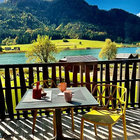 Hotel Seehotel & Seeapartments Kaerntnerhof- Direkt Am See!