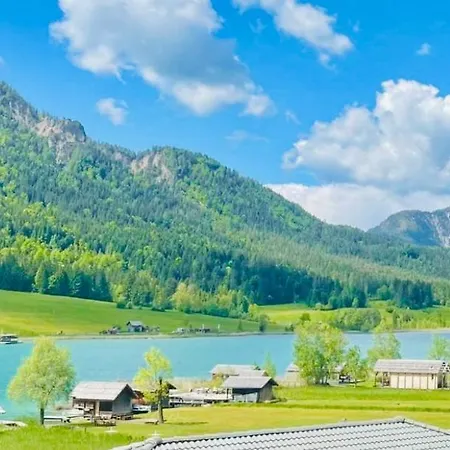Seehotel & Seeapartments Kaerntnerhof- Direkt Am See!