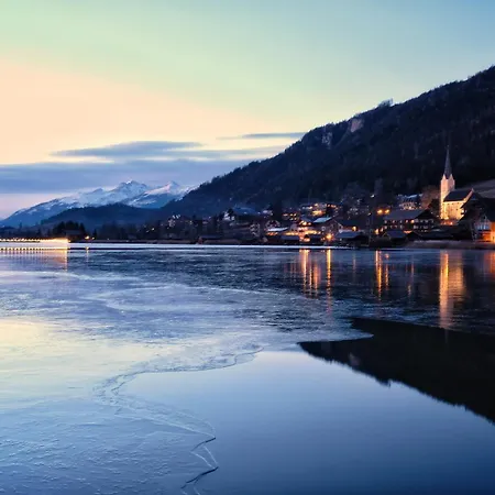 Hotel Seehotel & Seeapartments Kaerntnerhof- Direkt Am See!