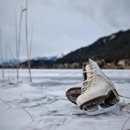 Seehotel & Seeapartments Kaerntnerhof- Direkt Am See! Szálloda Weissensee