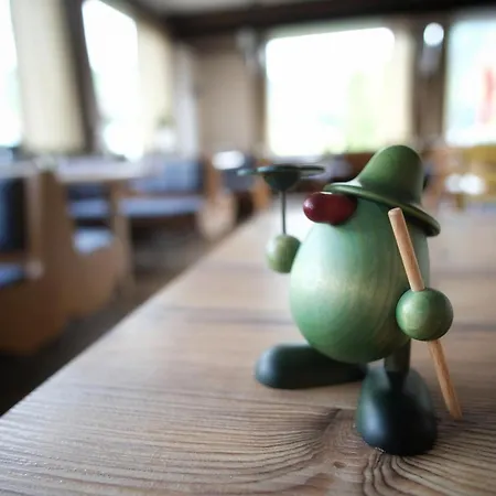 Seehotel & Seeapartments Kaerntnerhof- Direkt Am See! 酒店