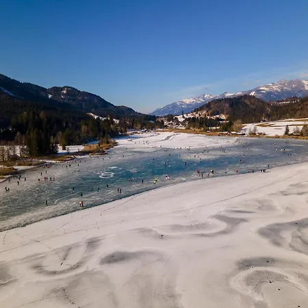 Der Kaerntnerhof Am Weissensee, Seehotel & Seeapartments Direkt Am