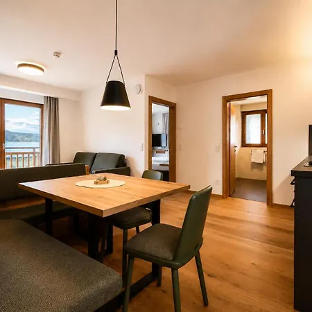 Der Kaerntnerhof Am Weissensee, Seehotel & Seeapartments Direkt Am Hotel Weissensee