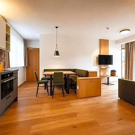 Der Kaerntnerhof Am Weissensee, Seehotel & Seeapartments Direkt Am 3*
