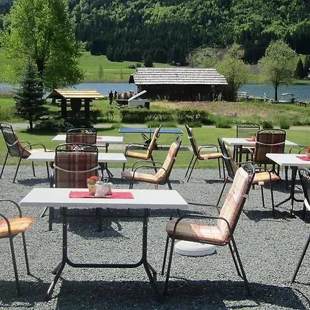 Szálloda Seehotel & Seeapartments Kaerntnerhof- Direkt Am See! 3*