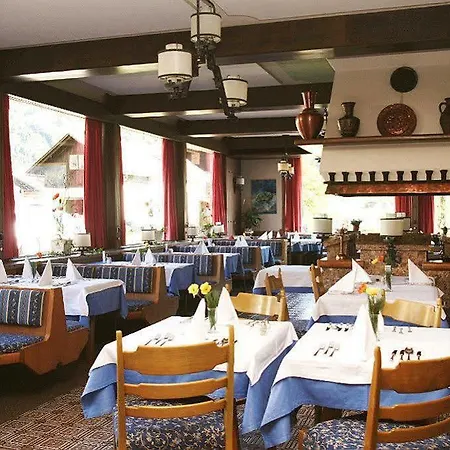 Seehotel & Seeapartments Kaerntnerhof- Direkt Am See! 3* Weissensee