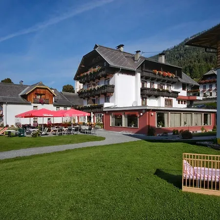 Seehotel & Seeapartments Kaerntnerhof- Direkt Am See! Weissensee