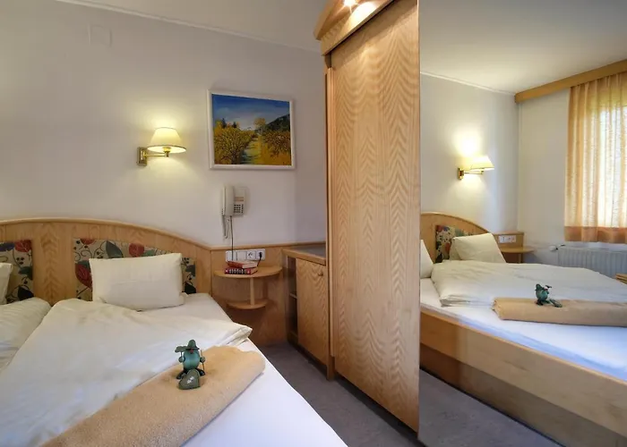 Der Kaerntnerhof Am Weissensee, Seehotel & Seeapartments Direkt Am Hotel