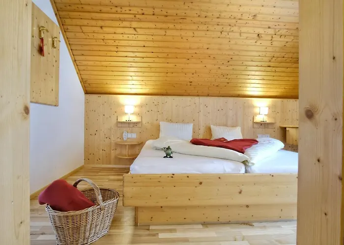 Der Kaerntnerhof Am Weissensee, Seehotel & Seeapartments Direkt Am Hotel Weissensee