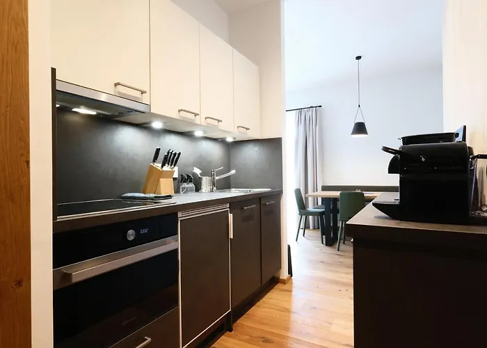 Der Kaerntnerhof Am Weissensee, Seehotel & Seeapartments Direkt Am