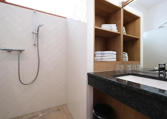 Der Kaerntnerhof Am Weissensee, Seehotel & Seeapartments Direkt Am 3*