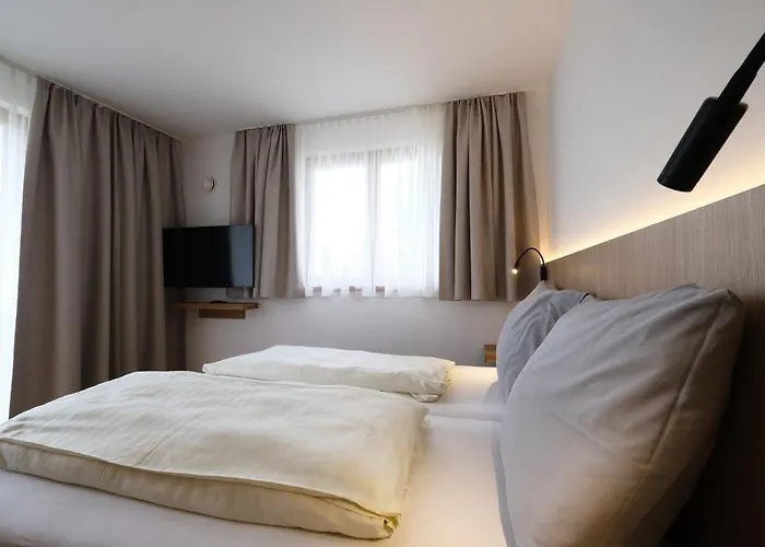 Der Kaerntnerhof Am Weissensee, Seehotel & Seeapartments Direkt Am Hotel Weissensee