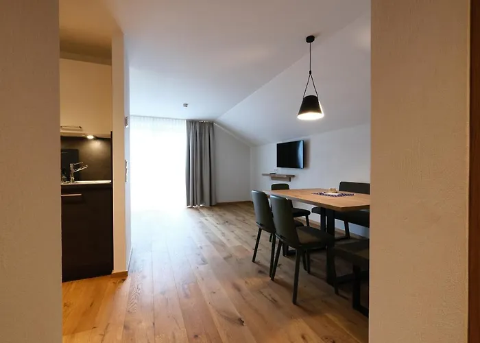 Der Kaerntnerhof Am Weissensee, Seehotel & Seeapartments Direkt Am Hotel